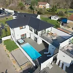 Bellevue 1, Piscine, Jacuzzi, Sauna *