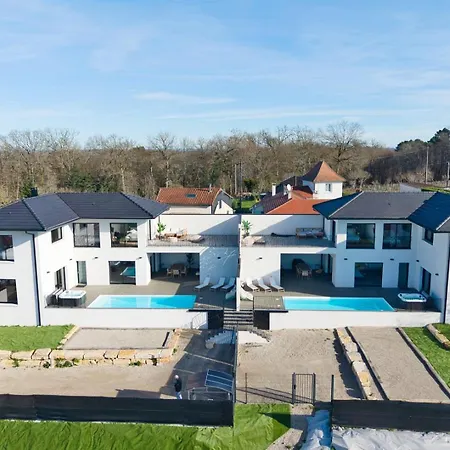 Villa Bellevue 1, Piscine, Jacuzzi, Sauna Champcevinel