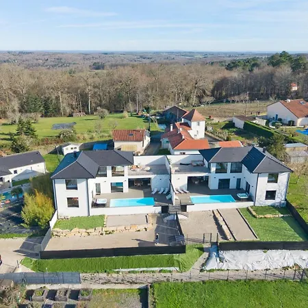Bellevue 1, Piscine, Jacuzzi, Sauna * Champcevinel