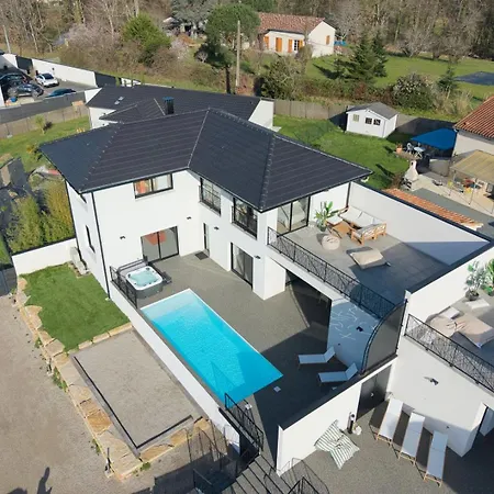 Bellevue 1, Piscine, Jacuzzi, Sauna *