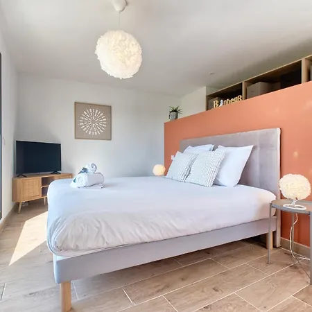 Bellevue 1, Piscine, Jacuzzi, Sauna *